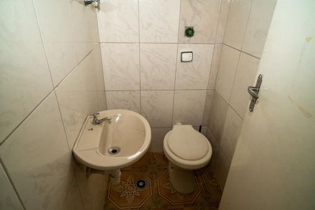 Casa para alugar com 160m², 4 quartos e 2 vagasLavabo da Edícula