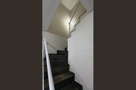 Sala de casa de condomínio para alugar com 2 quartos, 90m² em Vila Ré, São Paulo