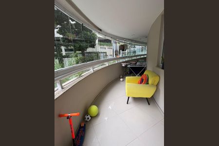 Apartamento para alugar com 154m², 3 quartos e 2 vagasVaranda