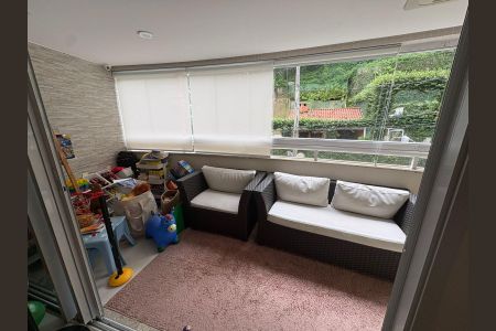 Apartamento para alugar com 154m², 3 quartos e 2 vagasVaranda