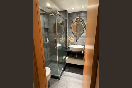 Apartamento para alugar com 154m², 3 quartos e 2 vagasBanheiro