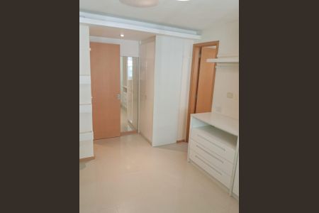 Apartamento para alugar com 154m², 3 quartos e 2 vagasQuarto
