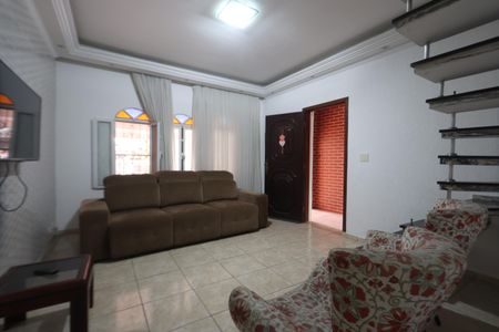 Casa à venda com 133m², 3 quartos e 2 vagasSala
