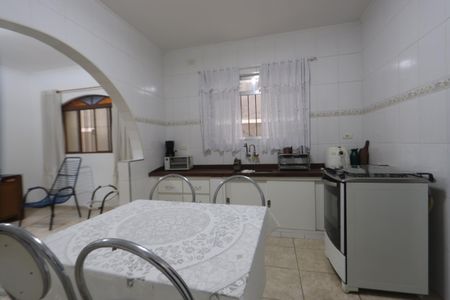 Casa à venda com 133m², 3 quartos e 2 vagasCozinha