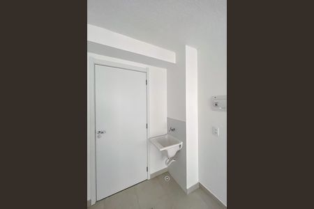 Apartamento à venda com 28m², 1 quarto e sem vaga Apartamento à venda com 28m², 1 quarto e sem vagaCozinha e Área de Serviço
