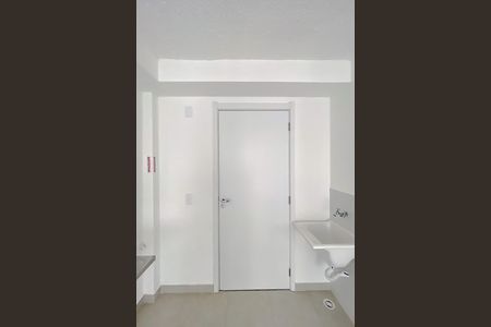 Apartamento à venda com 28m², 1 quarto e sem vaga Apartamento à venda com 28m², 1 quarto e sem vagaCozinha e Área de Serviço