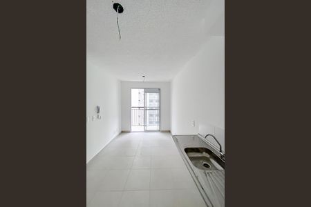 Apartamento à venda com 28m², 1 quarto e sem vaga Apartamento à venda com 28m², 1 quarto e sem vagaCozinha e Área de Serviço