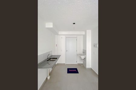 Apartamento à venda com 28m², 1 quarto e sem vaga Apartamento à venda com 28m², 1 quarto e sem vagaCozinha e Área de Serviço