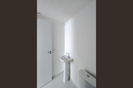 Apartamento à venda com 28m², 1 quarto e sem vaga Apartamento à venda com 28m², 1 quarto e sem vagaBanheiro da Suíte