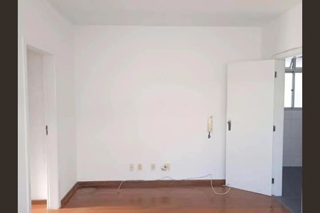 Sala de apartamento para alugar com 3 quartos, 70m² em Alto Barroca, Belo Horizonte