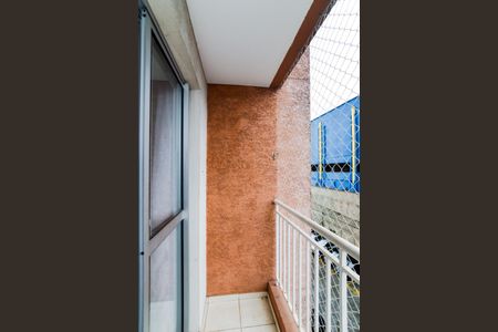 Sacada  de apartamento para alugar com 2 quartos, 50m² em Jardim Cocaia, Guarulhos