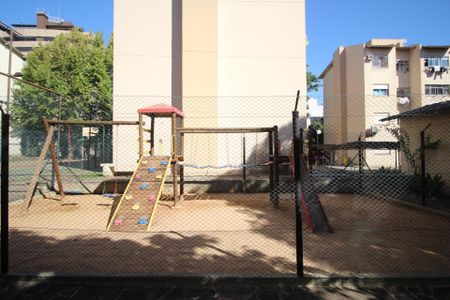 Apartamento para alugar com 65m², 2 quartos e sem vagaÁrea comum - Playground