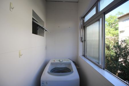 Apartamento para alugar com 65m², 2 quartos e sem vagaÁrea de Serviço