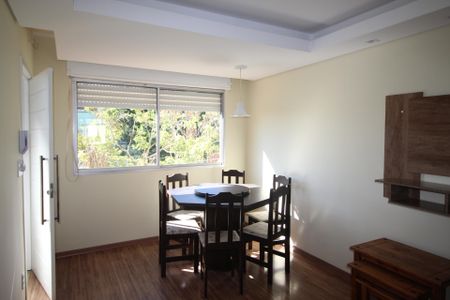 Sala de apartamento para alugar com 2 quartos, 65m² em Jardim Itu, Porto Alegre