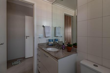 Apartamento à venda com 94m², 3 quartos e 2 vagasBanheiro da Suíte