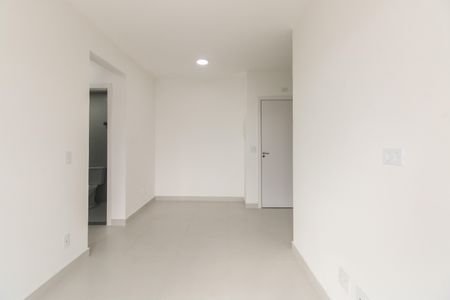 Sala  de apartamento para alugar com 2 quartos, 55m² em Chácara Seis de Outubro, São Paulo