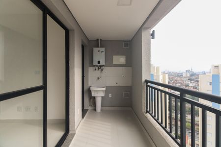 Varanda  de apartamento para alugar com 2 quartos, 55m² em Chácara Seis de Outubro, São Paulo