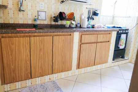 Apartamento à venda com 75m², 2 quartos e sem vagaCozinha