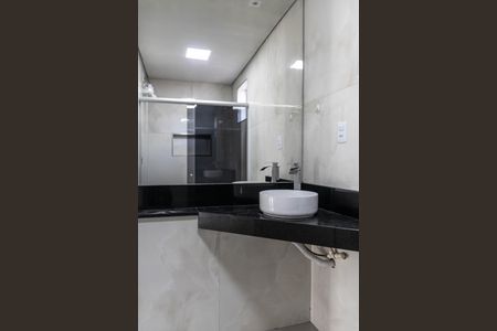 Banheiro da Suíte 1 de casa para alugar com 3 quartos, 95m² em Betânia, Belo Horizonte