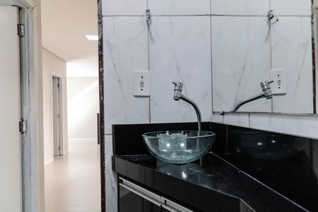Casa para alugar com 95m², 3 quartos e 1 vagaBanheiro Social