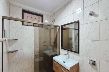 Casa para alugar com 150m², 3 quartos e 3 vagas Casa para alugar com 150m², 3 quartos e 3 vagasBanheiro Social
