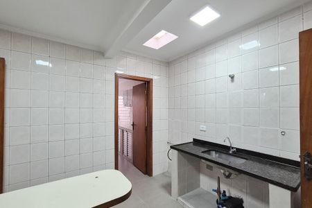 Casa para alugar com 150m², 3 quartos e 3 vagas Casa para alugar com 150m², 3 quartos e 3 vagasCozinha