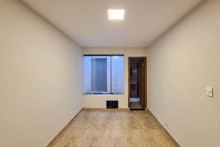 Casa para alugar com 150m², 3 quartos e 3 vagas Casa para alugar com 150m², 3 quartos e 3 vagasSuíte