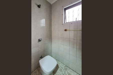 Casa para alugar com 150m², 3 quartos e 3 vagas Casa para alugar com 150m², 3 quartos e 3 vagasBanheiro da Suíte