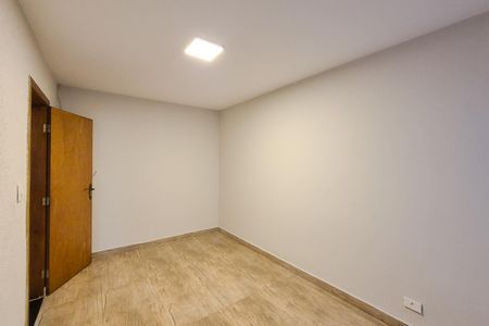 Casa para alugar com 150m², 3 quartos e 3 vagas Casa para alugar com 150m², 3 quartos e 3 vagasSuíte