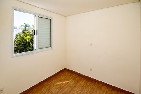 Apartamento para alugar com 2 quartos, 50m² em Indaiá, Belo Horizonte