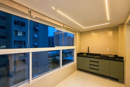 Apartamento para alugar com 70m², 2 quartos e 1 vagaSacada 