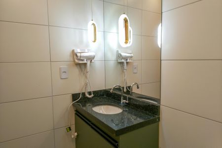 Apartamento para alugar com 70m², 2 quartos e 1 vagaBanheiro 