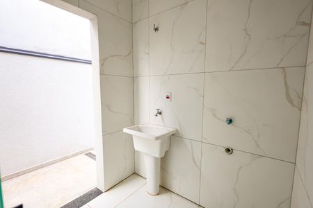 Casa para alugar com 77m², 3 quartos e 2 vagasLavanderia