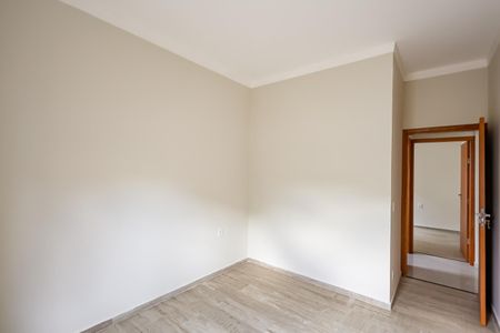 Casa para alugar com 77m², 3 quartos e 2 vagasQuarto 1