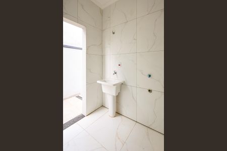 Casa para alugar com 77m², 3 quartos e 2 vagasLavanderia