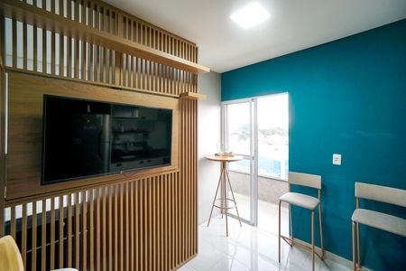 Sala e cozinha de apartamento para alugar com 1 quarto, 24m² em Vila Carrão, São Paulo