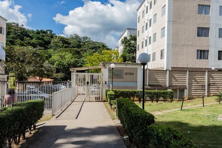 Apartamento para alugar com 58m², 3 quartos e 1 vagaFachada