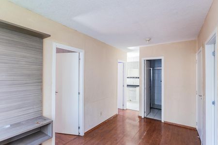 Sala de apartamento para alugar com 3 quartos, 58m² em Jardim Marilu, São Paulo