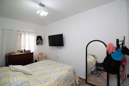 Casa à venda com 240m², 3 quartos e 2 vagas Casa à venda com 240m², 3 quartos e 2 vagasQuarto 1 - Suíte