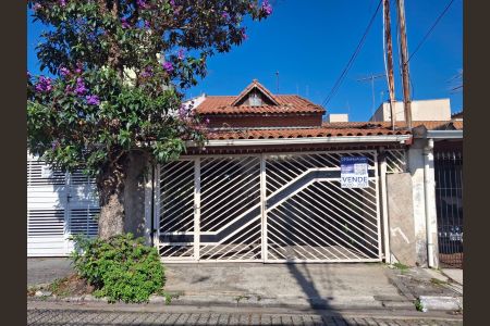 Casa à venda com 240m², 3 quartos e 2 vagas