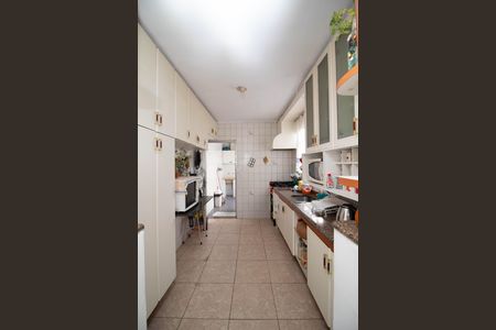 Casa à venda com 240m², 3 quartos e 2 vagas Casa à venda com 240m², 3 quartos e 2 vagasCozinha