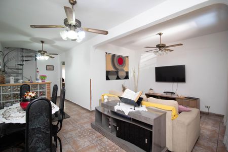 Sala de casa à venda com 3 quartos, 240m² em Vila Carioca, Guarulhos
