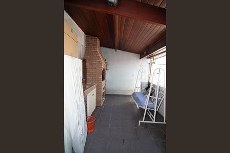 Casa à venda com 240m², 3 quartos e 2 vagas Casa à venda com 240m², 3 quartos e 2 vagasÁrea gourmet