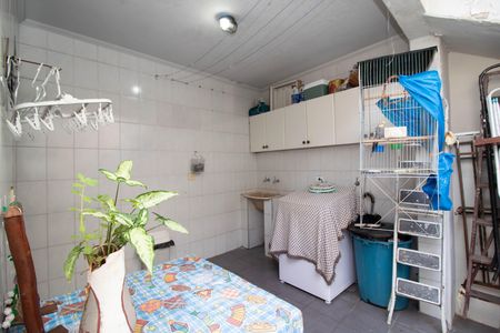 Casa à venda com 240m², 3 quartos e 2 vagas Casa à venda com 240m², 3 quartos e 2 vagasÁrea de Serviço