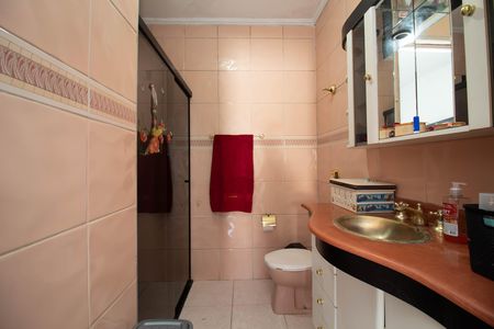 Casa à venda com 240m², 3 quartos e 2 vagas Casa à venda com 240m², 3 quartos e 2 vagasBanheiro da Suíte 2