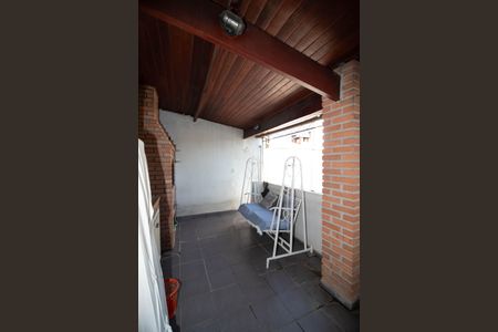 Casa à venda com 240m², 3 quartos e 2 vagas Casa à venda com 240m², 3 quartos e 2 vagasÁrea gourmet