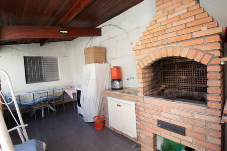 Casa à venda com 240m², 3 quartos e 2 vagas Casa à venda com 240m², 3 quartos e 2 vagasÁrea gourmet