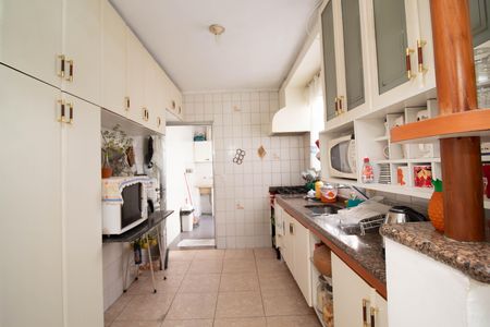 Casa à venda com 240m², 3 quartos e 2 vagas Casa à venda com 240m², 3 quartos e 2 vagasCozinha