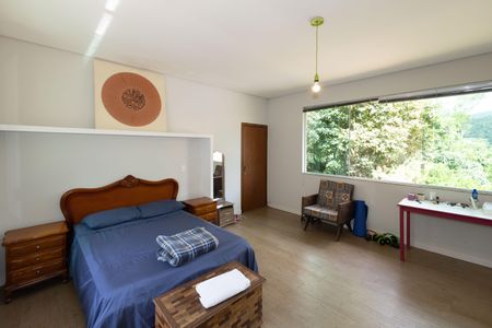Casa de condomínio à venda com 480m², 5 quartos e 10 vagasSuíte 1