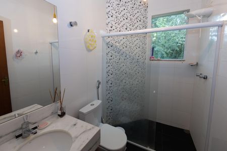 Casa de condomínio à venda com 480m², 5 quartos e 10 vagasBanheiro 1